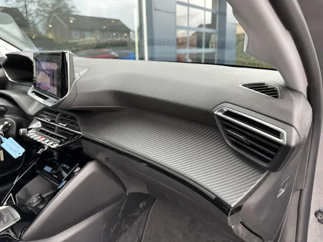 Peugeot 208 1.2 Turbo 100 PK Allure 2025 Benzine 19