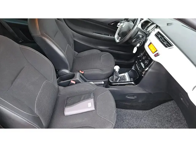 Citroën DS3 1.2 VTi So Chic | Apk 01-2027 2013 Benzine 14