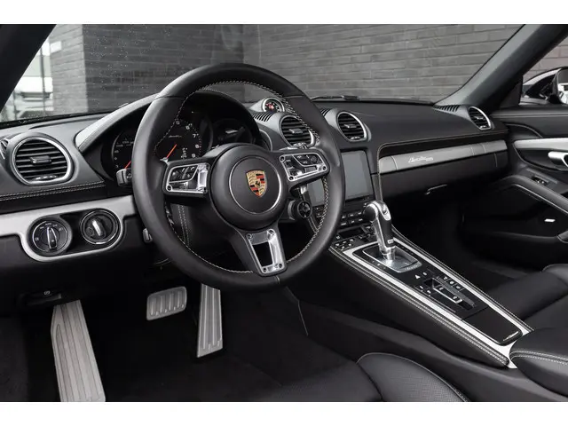 Porsche 718 Boxster GTS 25 Years 2021 Benzine 7