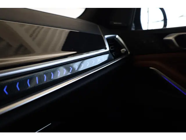 BMW X7 xDrive40i 2025 Benzine 23