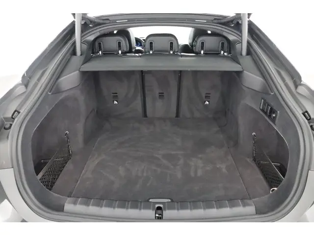 BMW i4 eDrive40 High Executive 84 kWh 2022 Elektrisch 19