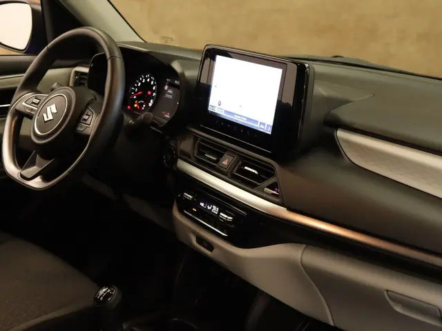 Suzuki Swift 1.2 Style Smart Hybrid 2025 Benzine 5