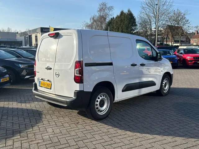 Opel Combo-e Electric 136 L1 50kWh 2025 Elektrisch 2