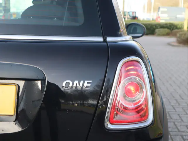 MINI One 1.6 2013 Benzine 33