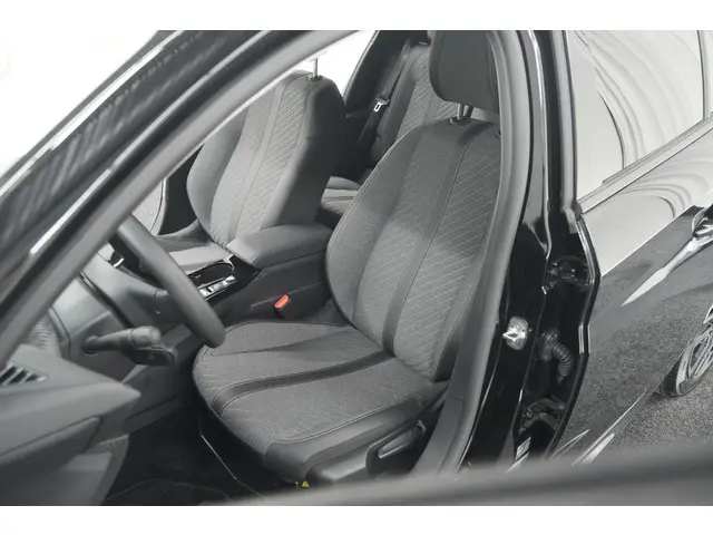 Peugeot 208 PureTech 100 Allure 2024 Benzine 30