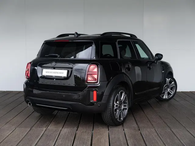 MINI Countryman Cooper Aut. 2021 Benzine 2