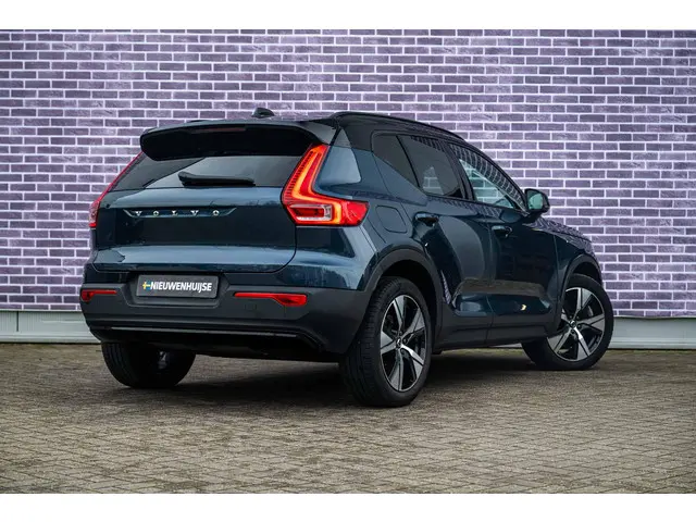 Volvo XC40 1.5 T4 Recharge R-Design 2021 Hybride Benzine 2