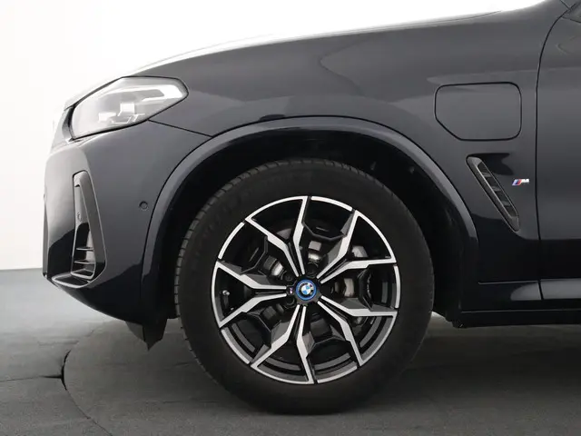BMW X3 xDrive30e High Executive 2023 Hybride Benzine 10