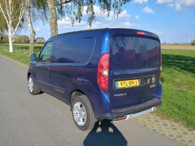 Fiat Doblò Cargo 1.6 MJ L1H1 S Trekking 2023 Diesel 5