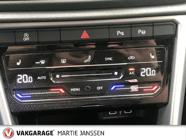 Volkswagen T-Roc 1.5 TSI Life Business 2022 Benzine 22