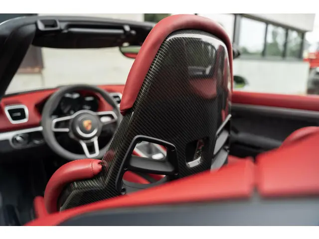 Porsche Boxster Spyder 3.8 2016 Benzine 17