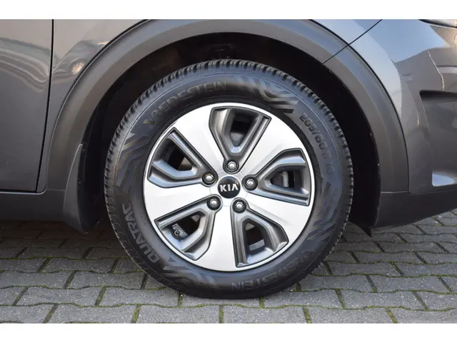 Kia Niro 1.6 GDi PHEV DynamicLine 2019 Hybride Benzine 23