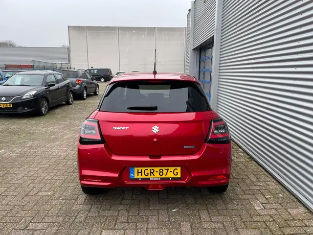 Suzuki Swift 1.2 Select Smart Hybrid 2025 Benzine 5