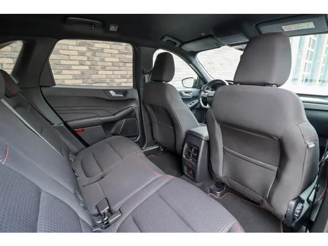 Ford Kuga 2.5 PHEV ST-Line 2021 Hybride Benzine 7