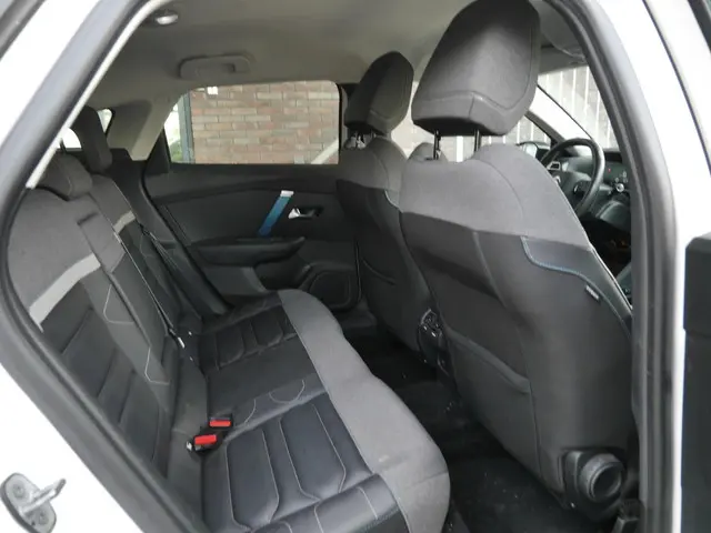 Citroën ë-C4 Shine 50 kWh 2022 Elektrisch 8