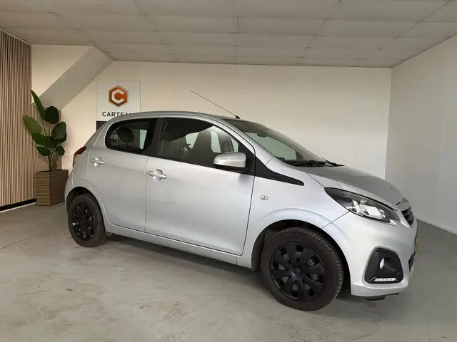 Peugeot 108 1.0 e-VTi Active Black Airco 2015 Benzine 10