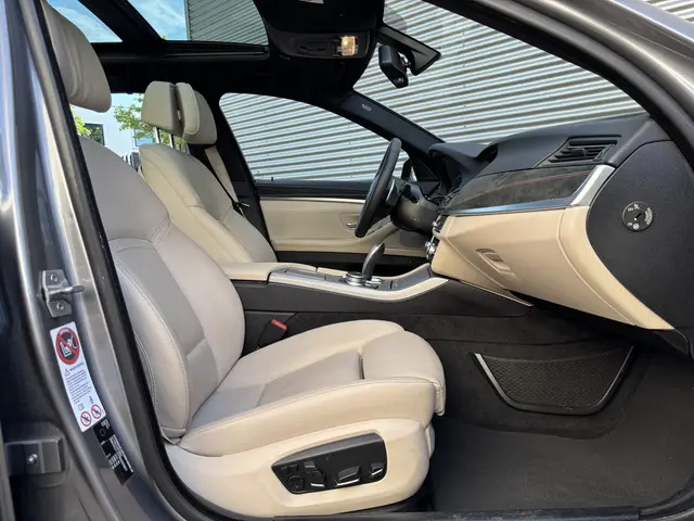 BMW 5 Serie Touring 520i High Executive 2016 Benzine 6