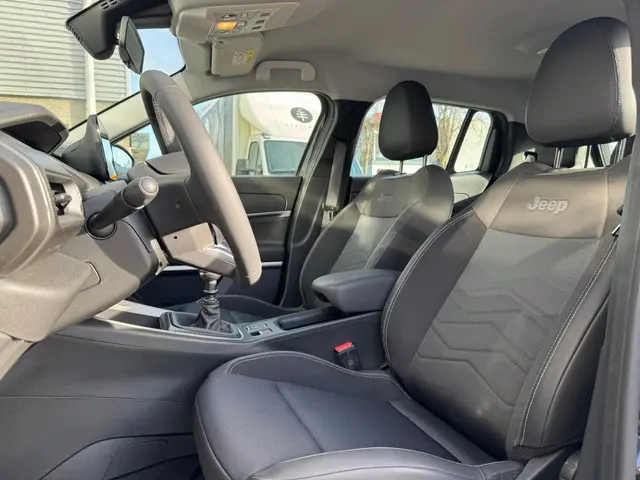 Jeep Avenger 1.2 Altitude 2024 Benzine 10