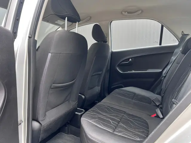 Kia Picanto 1.0 CVVT ISG Comfort Pack 2013 Benzine 29
