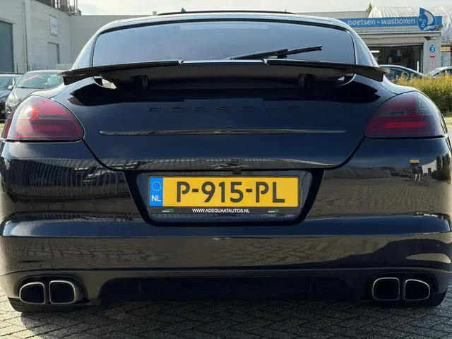 Porsche Panamera 3
