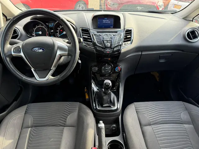 Ford Fiesta 1.0 Titanium 2015 Benzine 10