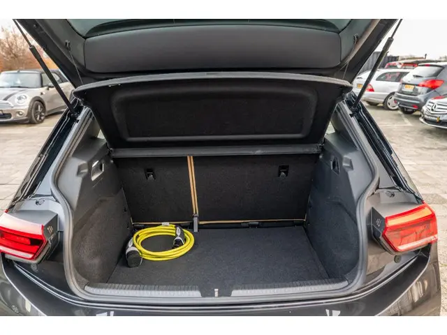 Volkswagen ID.3 First 58 kWh 2020 Elektrisch 7