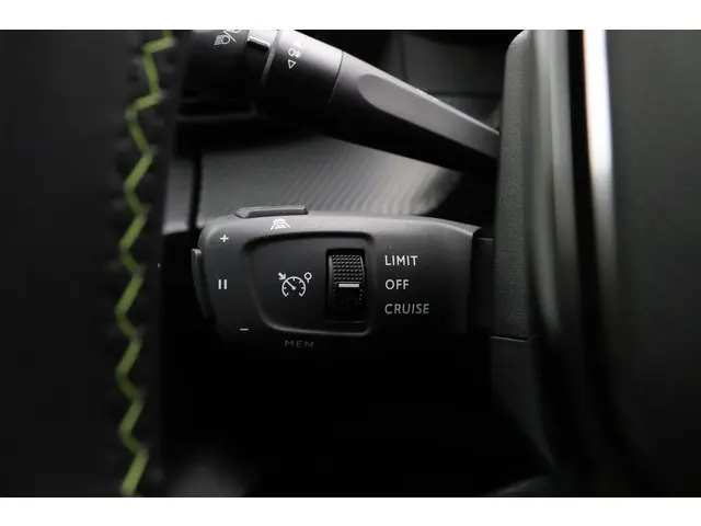 Peugeot e-208 EV GT Pack 50 kWh 2021 Elektrisch 28