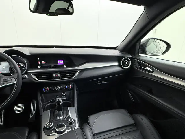 Alfa Romeo Stelvio 2.0 T AWD Super 2019 Benzine 27