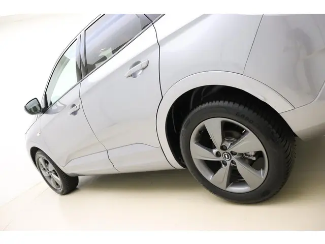 Opel Grandland 1.2 Turbo GS 2023 Benzine 16