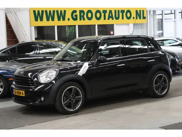 MINI Countryman Mini 1.6 One Edition 2012 Benzine