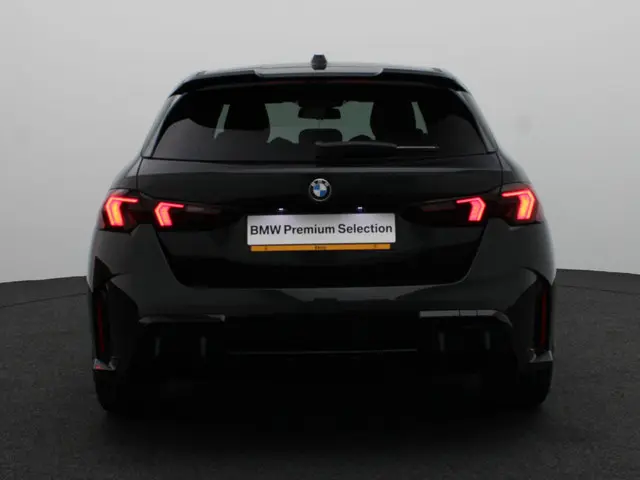 BMW 1 Serie 120 2026 Benzine 5