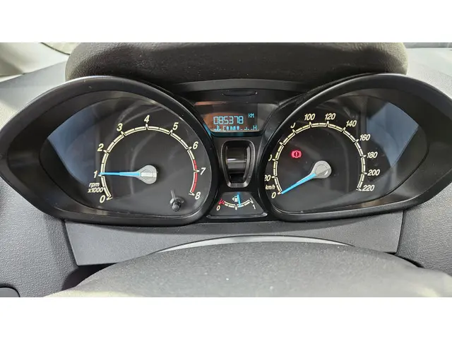 Ford Fiesta 1.25 2012 Benzine 11