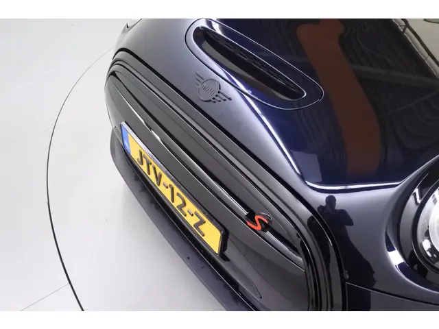 MINI Electric Mini Classic Blackline 2022 Elektrisch 11