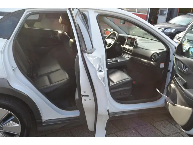 Hyundai Kona EV Premium 64 kWh 2019 Elektrisch 31