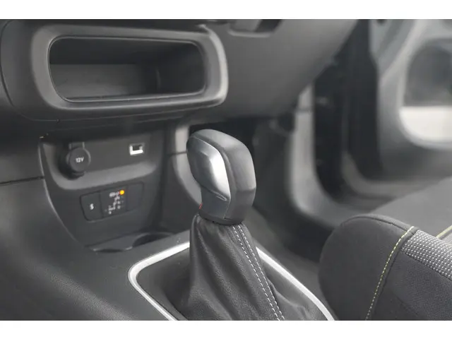 Citroën C3 PureTech 110 EAT6 Max 2024 Benzine 37