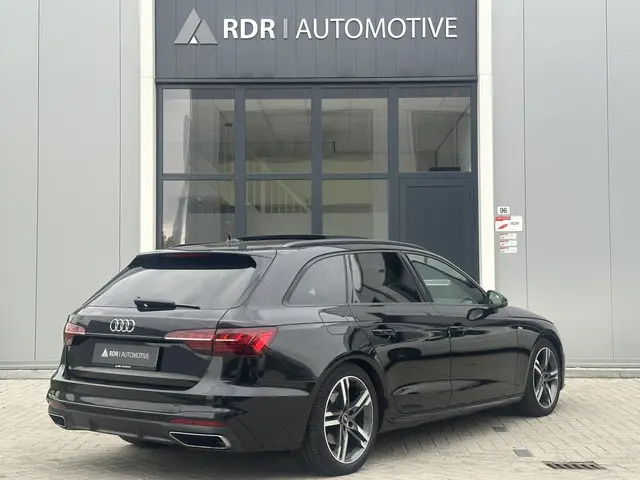 Audi A4 Avant 35 TFSI S Line / Panorama dak 2021 Benzine 7