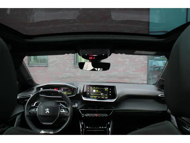 Peugeot 208 1.2 PureTech GT-Line 2020 Benzine 15