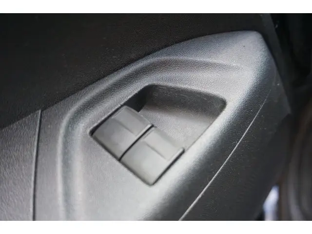 Citroën C1 1.0 e-VTi Feel * 12 maanden BOVAG * 2014 Benzine 4