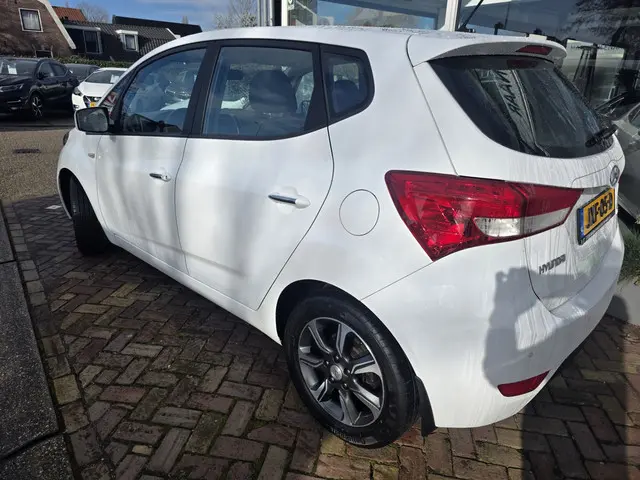 Hyundai ix20 1.6i Go!Automaat,nette auto 2018 Benzine 5