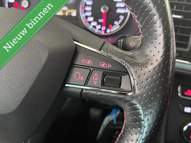SEAT Leon 1.4 TSI FR NAVI/ FULL LINK/ LEDER 2016 Benzine 17