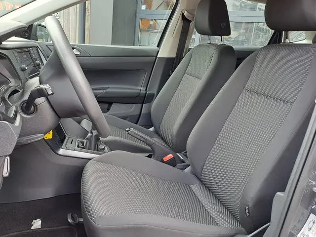 Volkswagen Polo 1.0 MPI Trendline 2018 Benzine 16