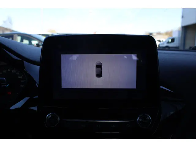 Ford Fiesta 1.1 Trend 2017 Benzine 34