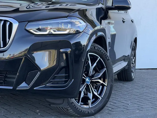 BMW X3 xDrive30e 2024 Hybride Benzine 14