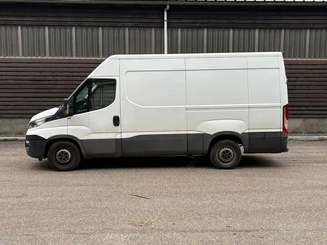 Iveco Daily 35S16V 2.3 352 H2 2017 Diesel 2