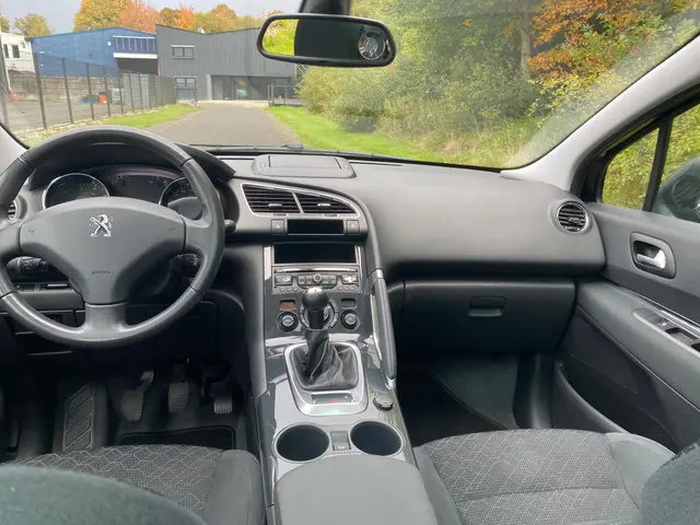 Peugeot 3008 1.6 VTi Style | Panoramadak | NAP 2014 Benzine 11