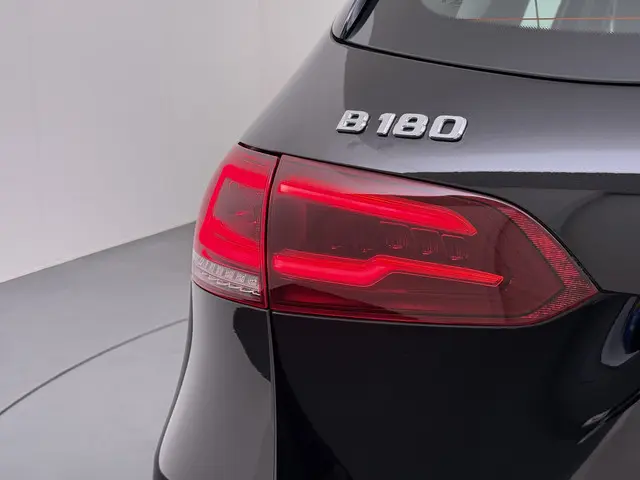 Mercedes-Benz B-Klasse 180 Style 2020 Benzine 3