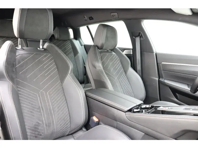 Peugeot 508 SW 1.6 HYbrid 225 GT 2023 Hybride Benzine 10