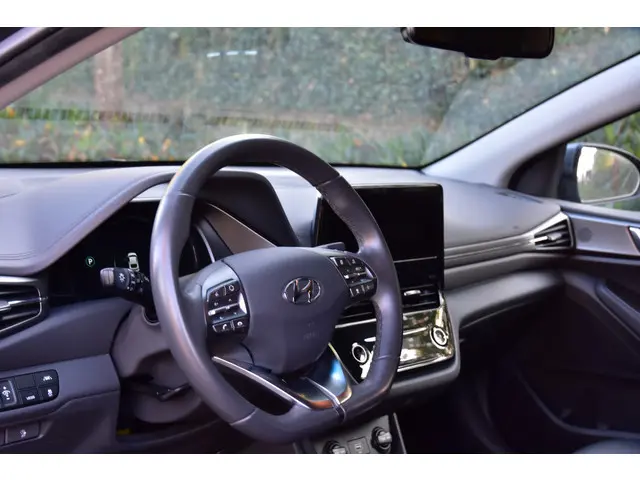 Hyundai IONIQ Comfort EV 38 kWh 2020 Elektrisch 6