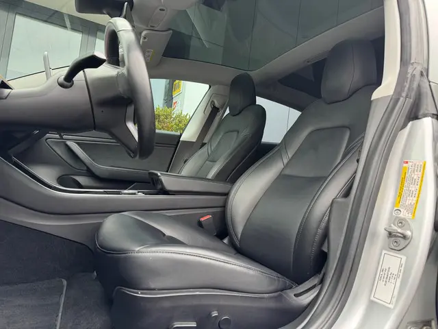 Tesla Model 3 Performance AWD 75 kWh 2019 Elektrisch 4