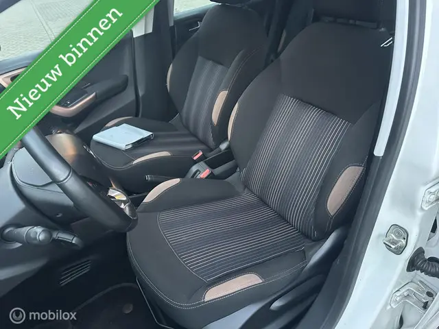 Peugeot 208 1.2 VTi✅Urban✅Soul✅NAP✅ 2013 Benzine 14